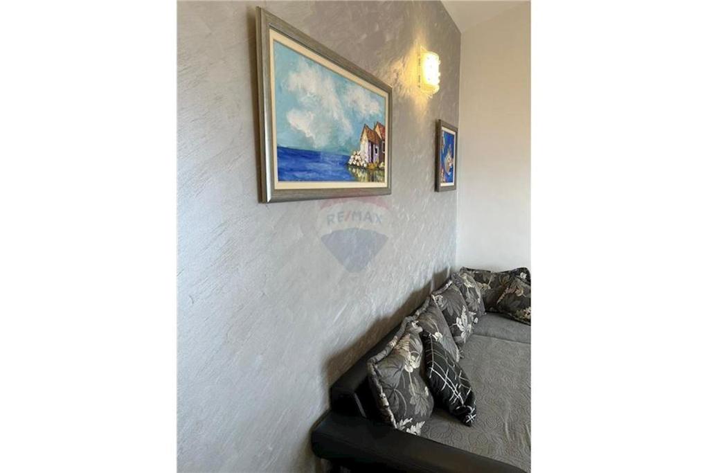 Posezení v ubytování Exclusive penthouse on 100 square only 70 m from the sea