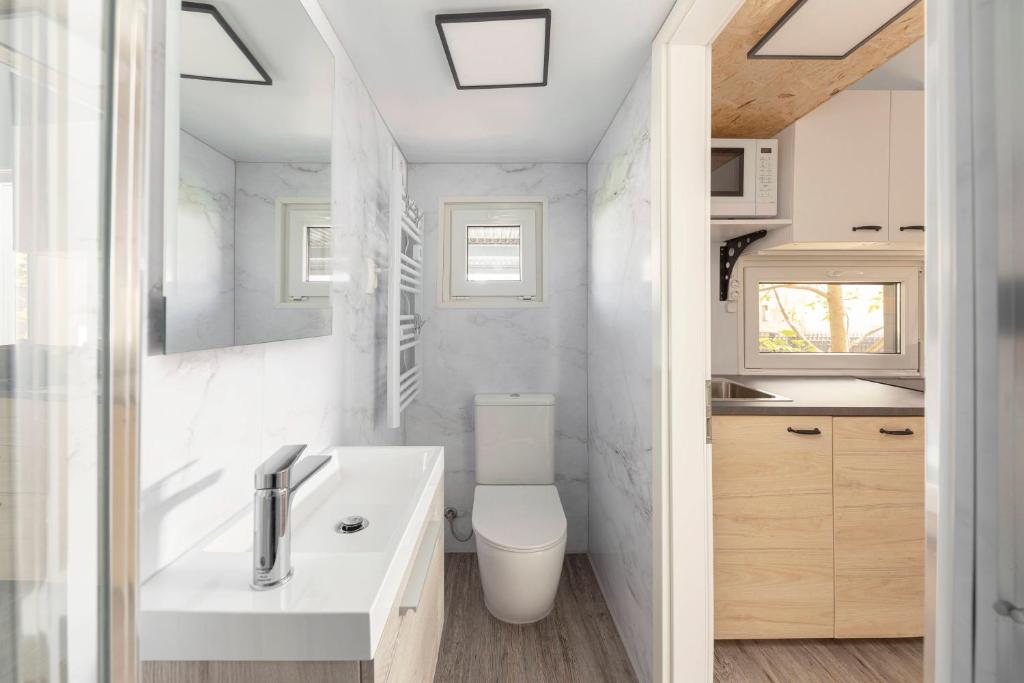 Koupelna v ubytování Tiny House Ljubljana