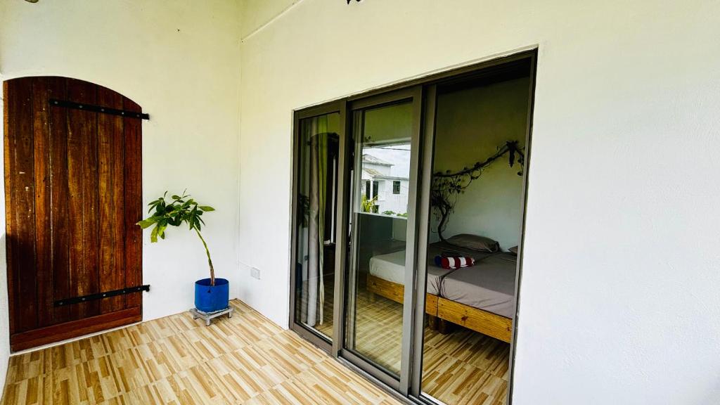 Postel nebo postele na pokoji v ubytování Ti Kaséou 2