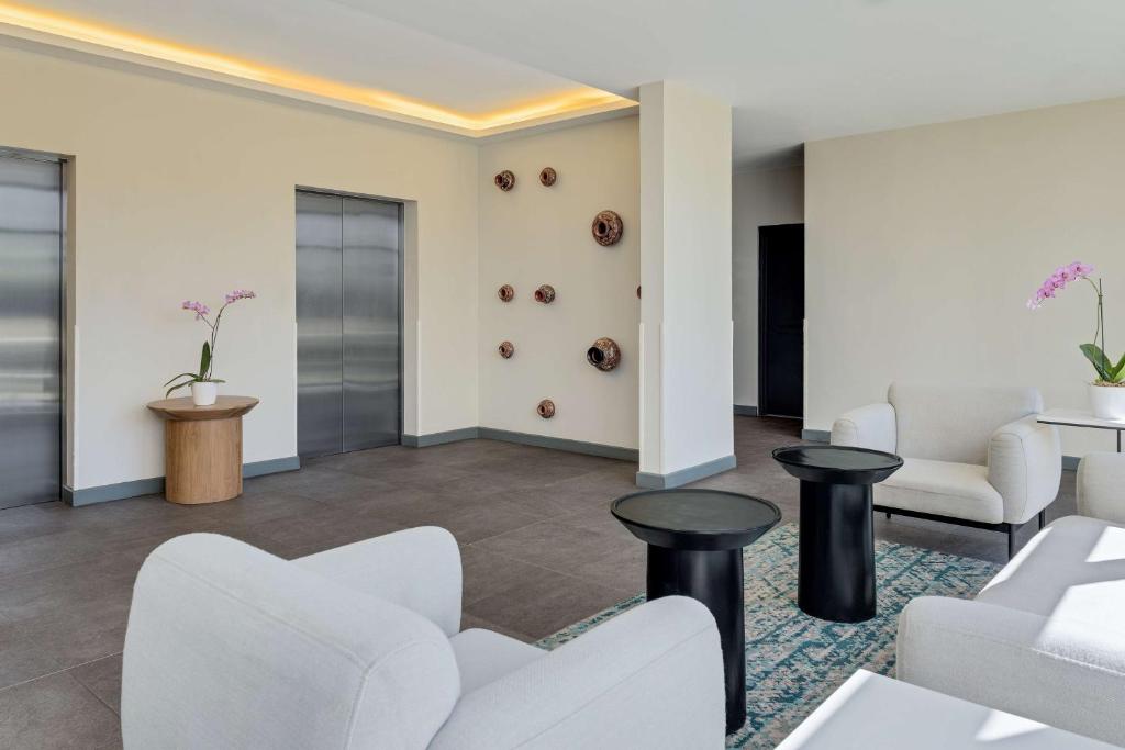 Hampton By Hilton San Jose Airport Costa Ricaにあるシーティングエリア