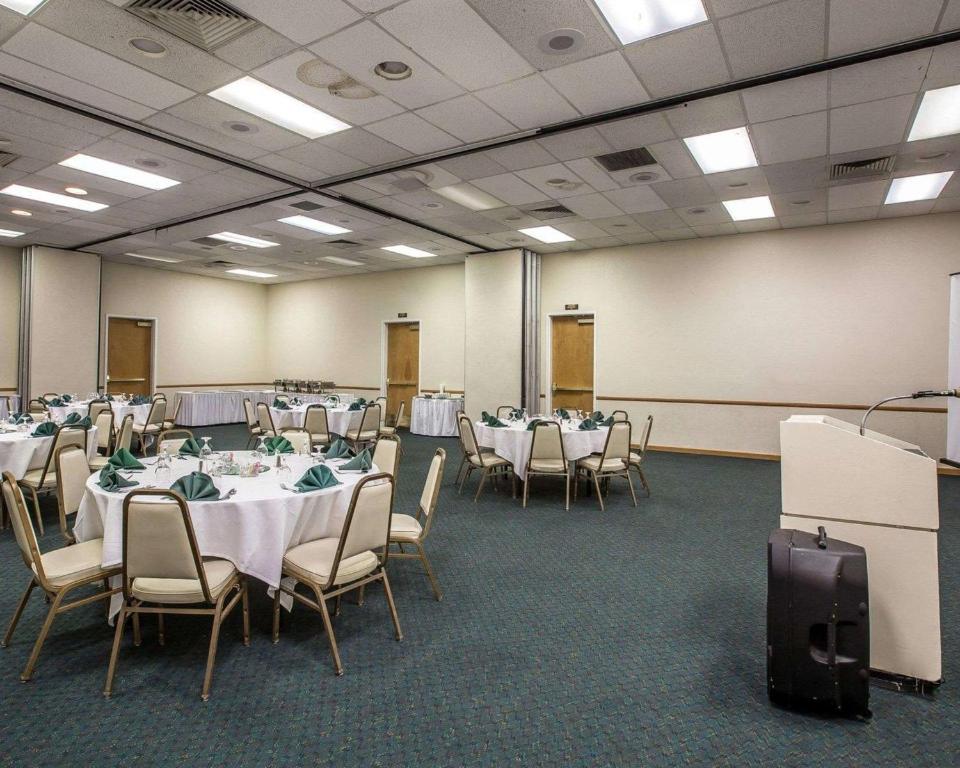 Konferenční prostory v ubytování Clarion Inn Near China Lake Naval Station