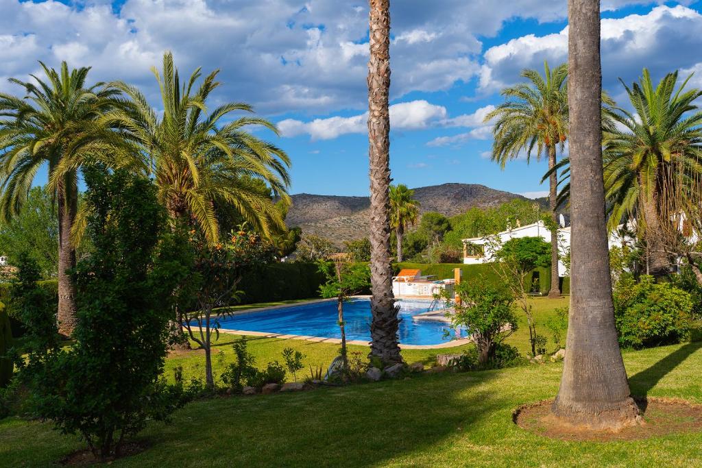 Πισίνα στο ή κοντά στο Beach & mountain retreat Los Almendros
