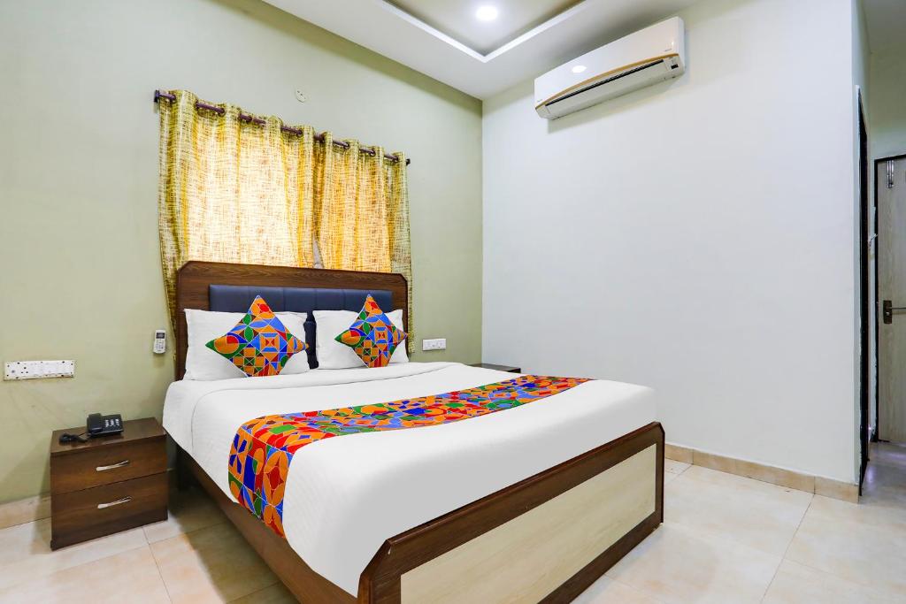 FabHotel Johar Inn - Housity
