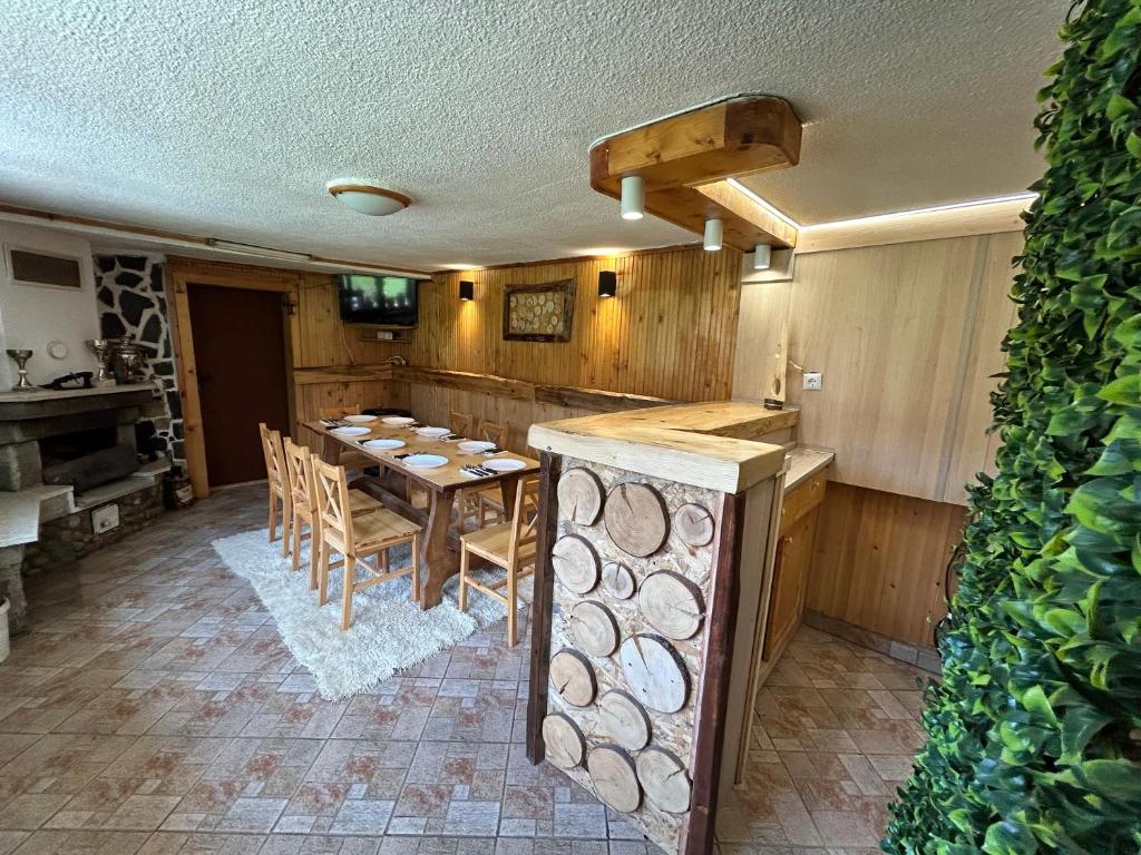 Kuchyň nebo kuchyňský kout v ubytování Guest House Rila