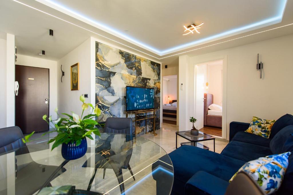 Apricus Apartment