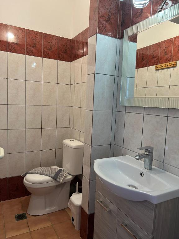 Koupelna v ubytování Ellas Hotel
