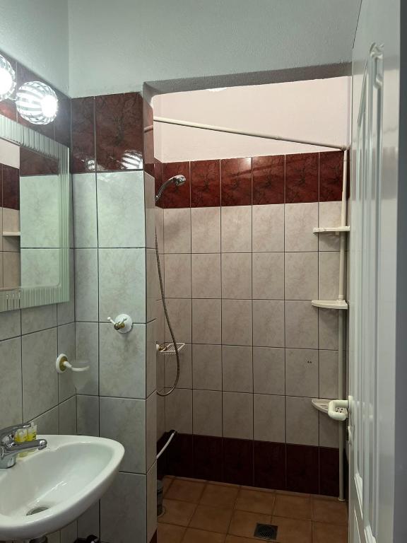 Koupelna v ubytování Ellas Hotel
