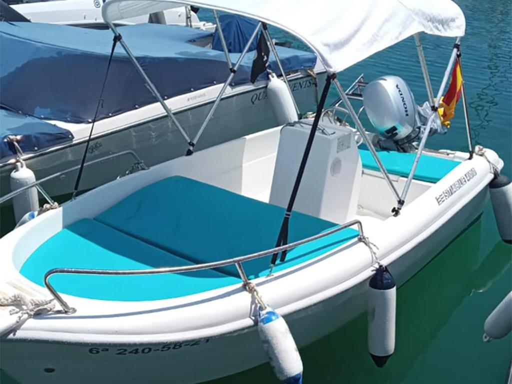 Fotografie z fotogalerie ubytování Apartamento Con Barco Peñiscola 3000 v destinaci Peñíscola