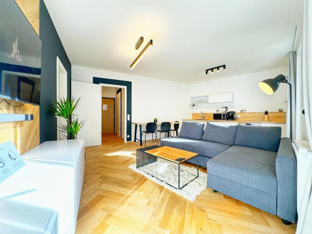 Lakepark Residence - Two-Bedroom Apartment