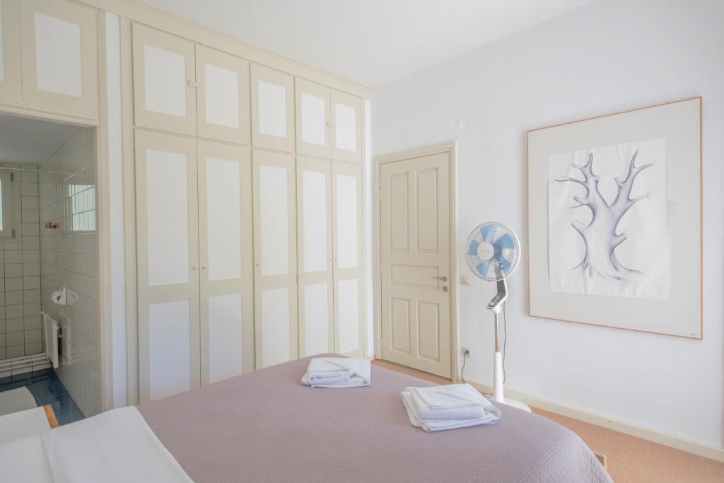 Voodi või voodid majutusasutuse Pine home toas
