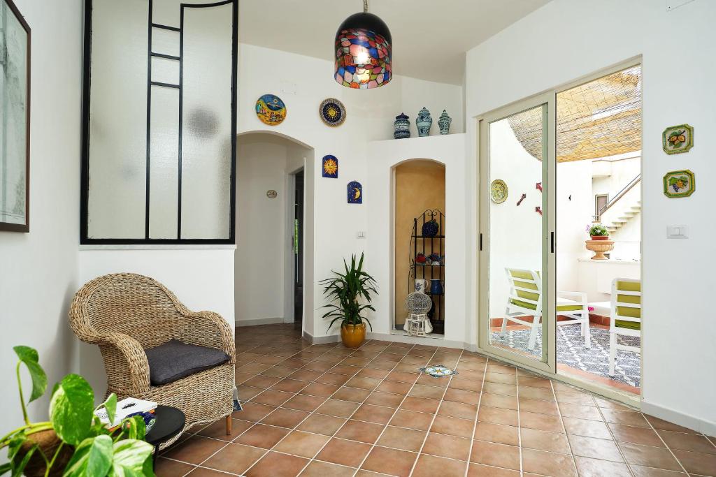 A seating area at Villa Torù