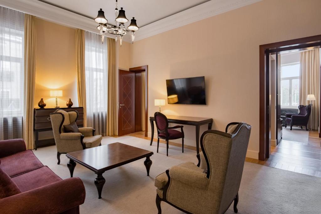Grand Hotel Vilnius, Curio Collection by Hilton - Gran Suite
