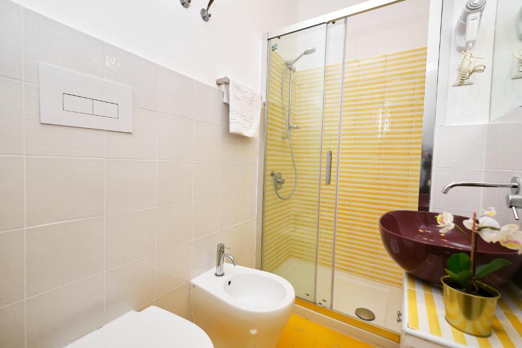 A bathroom at Villa Torù