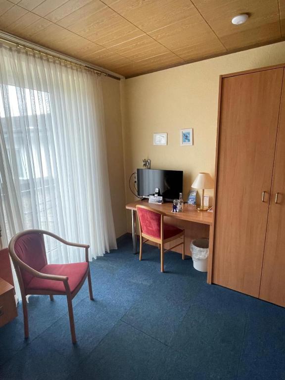 Bayrischer Hof - Budget Twin Room