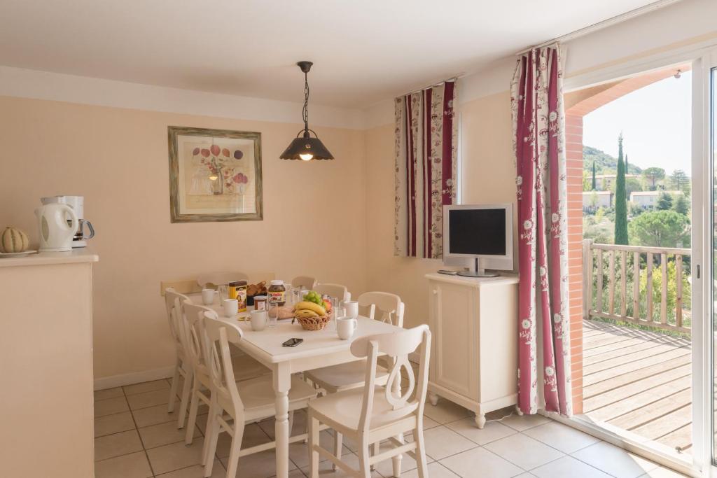 Village Pierre & Vacances Le Rouret - Three-Bedroom Duplex House With Terrace (8 People)