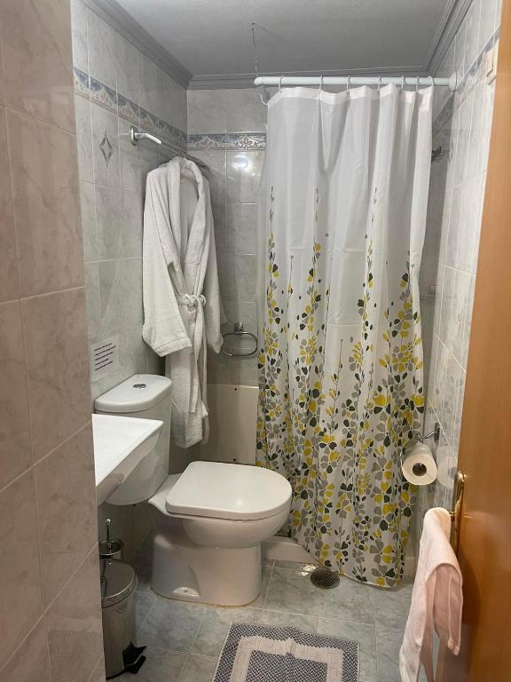 Koupelna v ubytování Villa Pinotsi
