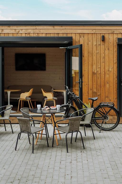 Fotografie z fotogalerie ubytování BED & BIKE Resort Trzęsacz - domki, sauna, jacuzzi & rowery v destinaci Trzęsacz