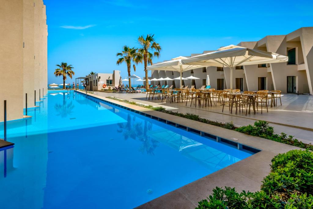 Bazén v ubytování White Olive Elite Rethymno nebo v jeho okolí