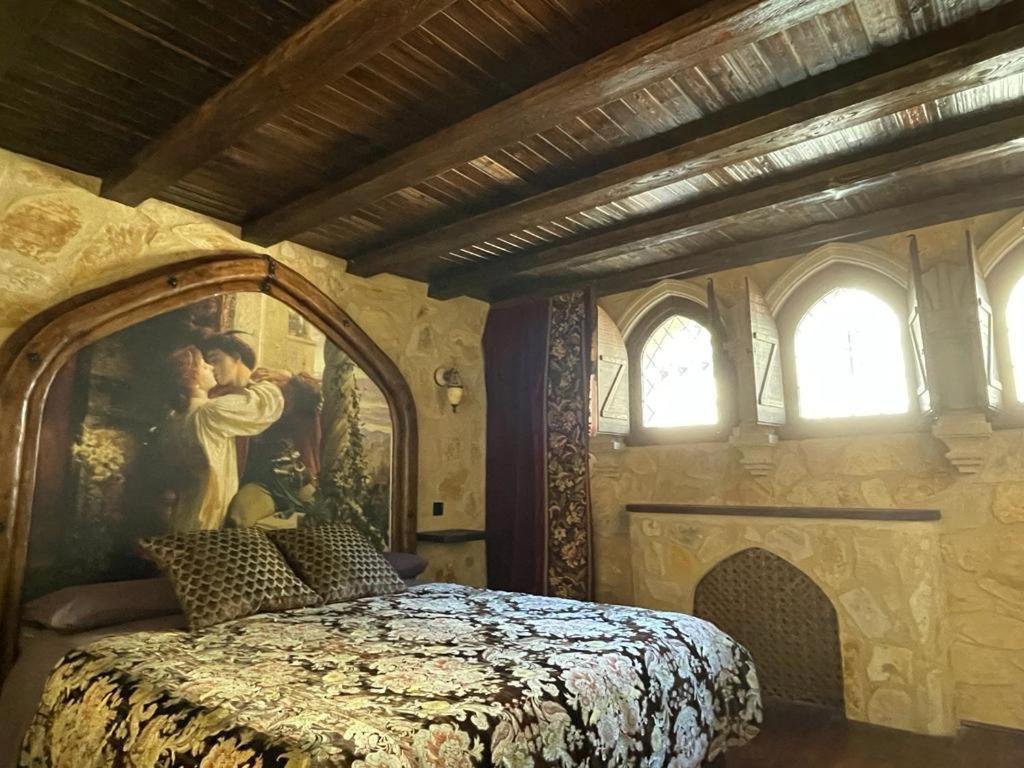 Postel nebo postele na pokoji v ubytování Auberge Toison d'Or