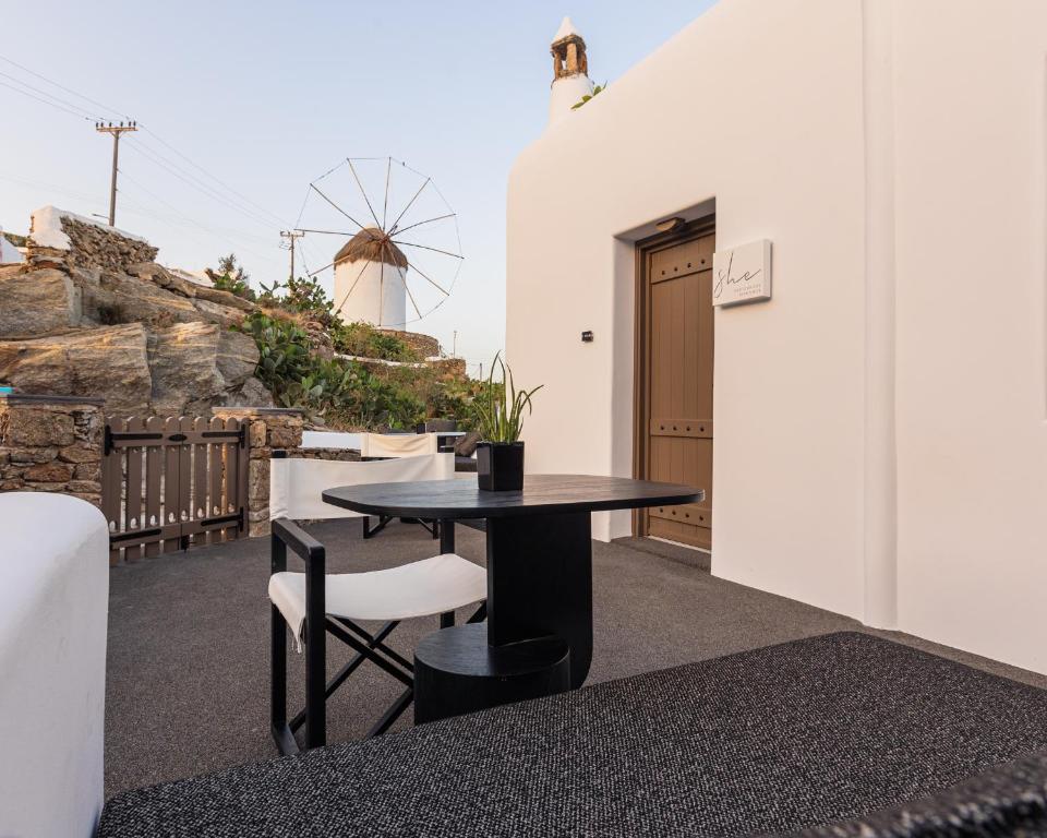 She Mykonos - The Residency - Standard Family Room