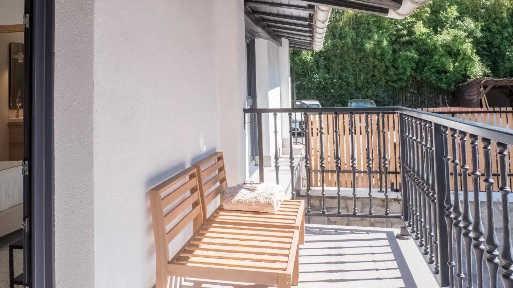 Balkón nebo terasa v ubytování Adaka