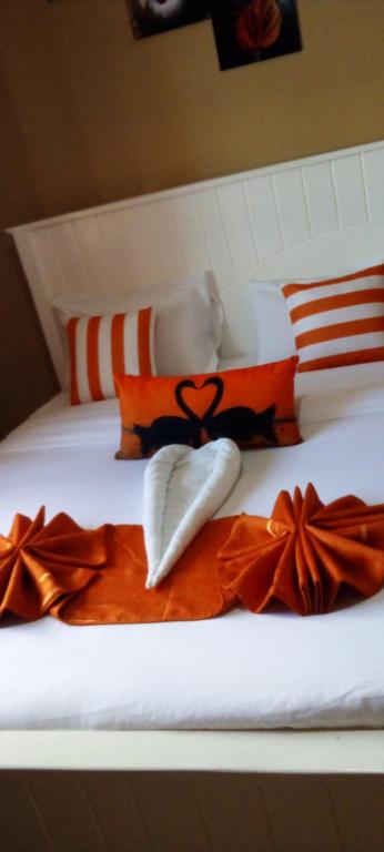 Ένα ή περισσότερα κρεβάτια σε δωμάτιο στο Cosyhomes