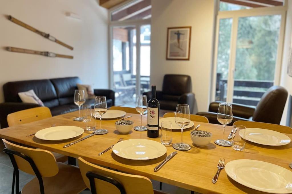 Nápoje v ubytování Modern 2 bedroom apartment in Laax
