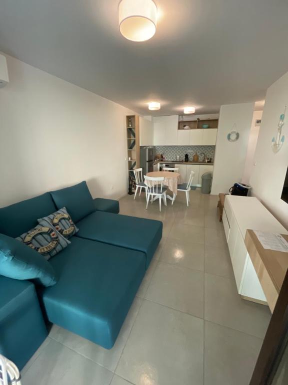 Designer 1BR Apartments in Green Life Pool Included