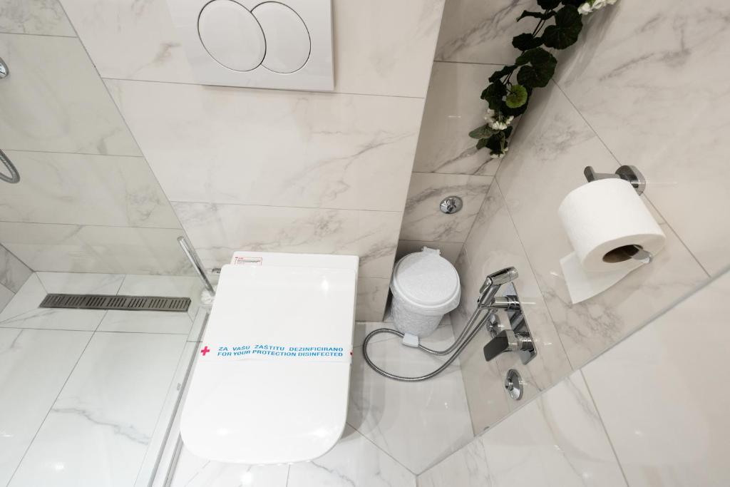 Garni Hotel Lotos - Resim 17