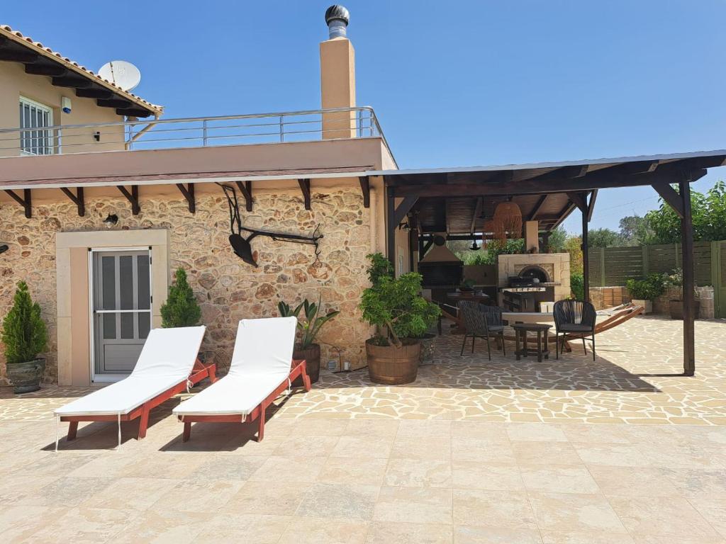 Fotografie z fotogalerie ubytování Chrisi`s house with jacuzzi v destinaci Moírai