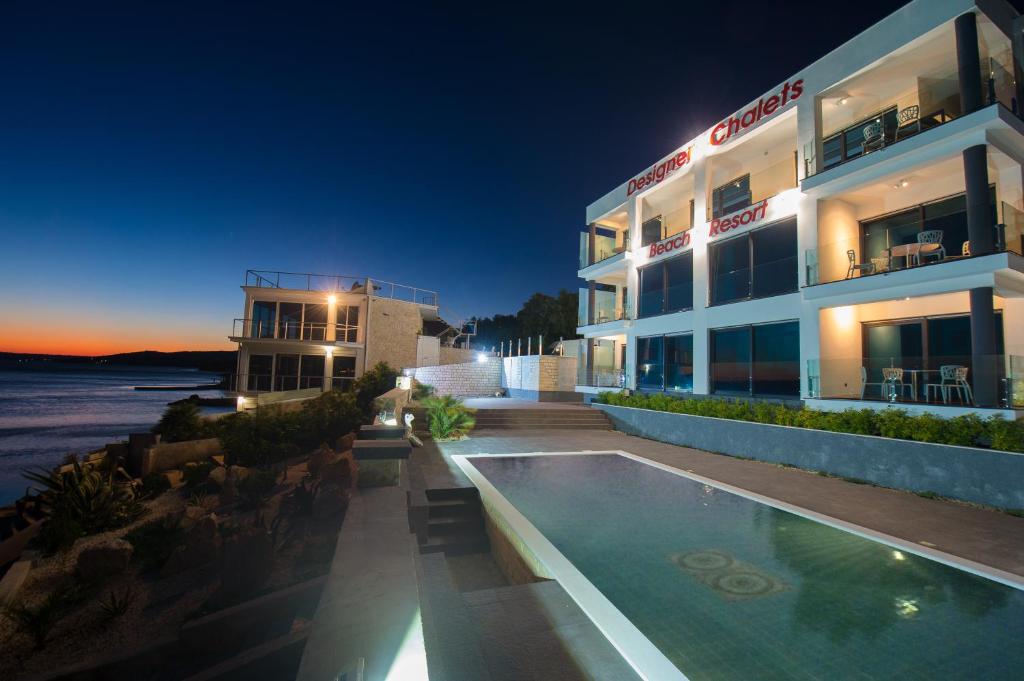 Bazén v ubytování Design-Beachresort nebo v jeho okolí