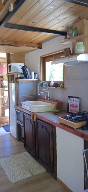 Fotografie z fotogalerie ubytování Chalet coccinelle Domaine de la Mamounette v destinaci Champclause