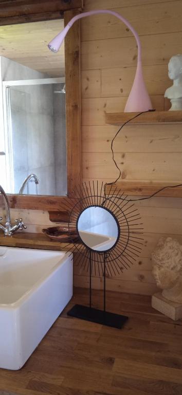 Fotografie z fotogalerie ubytování Chalet coccinelle Domaine de la Mamounette v destinaci Champclause