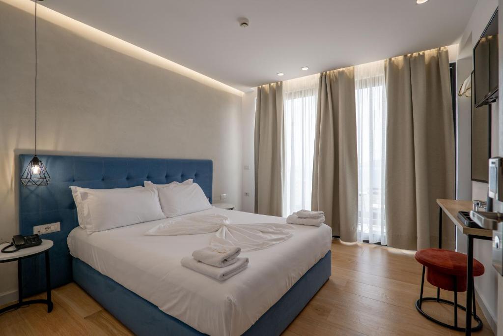 Art Hotel - Double Room With Sea View