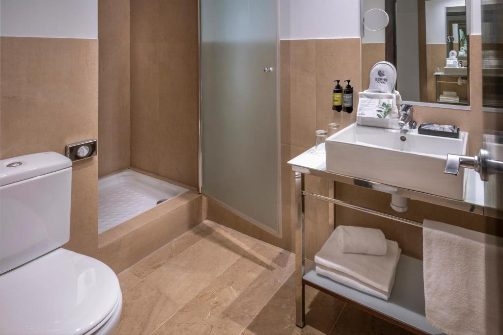 Hotel SERHS Del Port - Resim 43