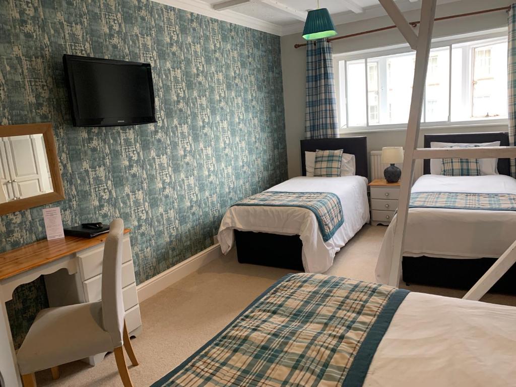 White Hart Hotel - Family Room (4 Adults)
