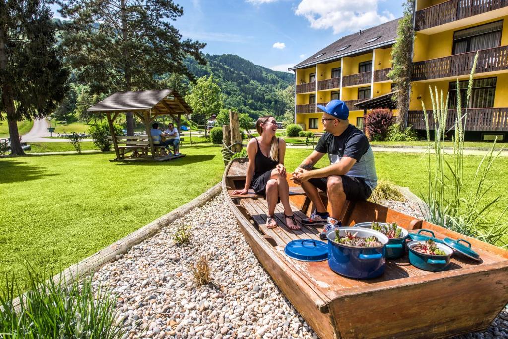 Nespecifikovaný výhled na hory nebo výhled na hory při pohledu z hotelu