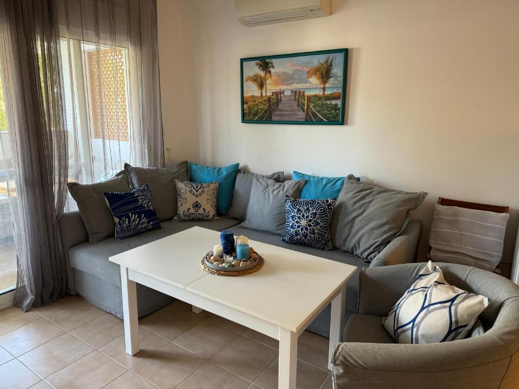 Posezení v ubytování Siviri Holiday Home