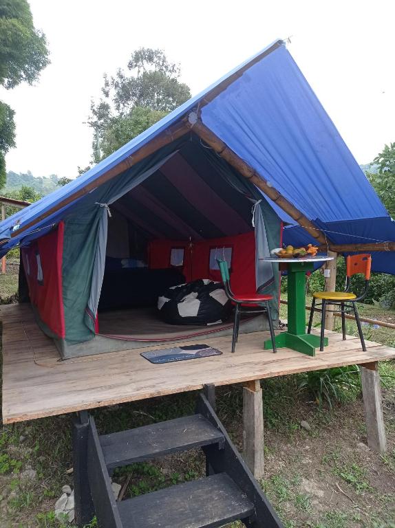 Fotografie z fotogalerie ubytování Entre Guaduas Ecolodge Carpa confort 1 v destinaci Anolaima