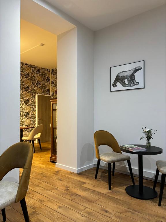 Hotel Le Jacquemart - Resim 4