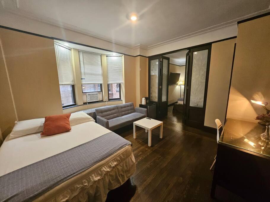 رزرو هتل، آپارتمان 1 خوابه در Mansfield Midtown