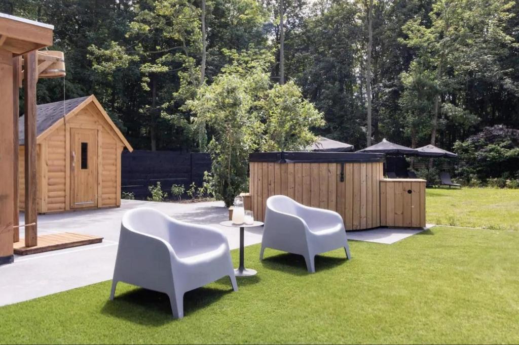Zahrada ubytování Blue Tiny House with HotTub