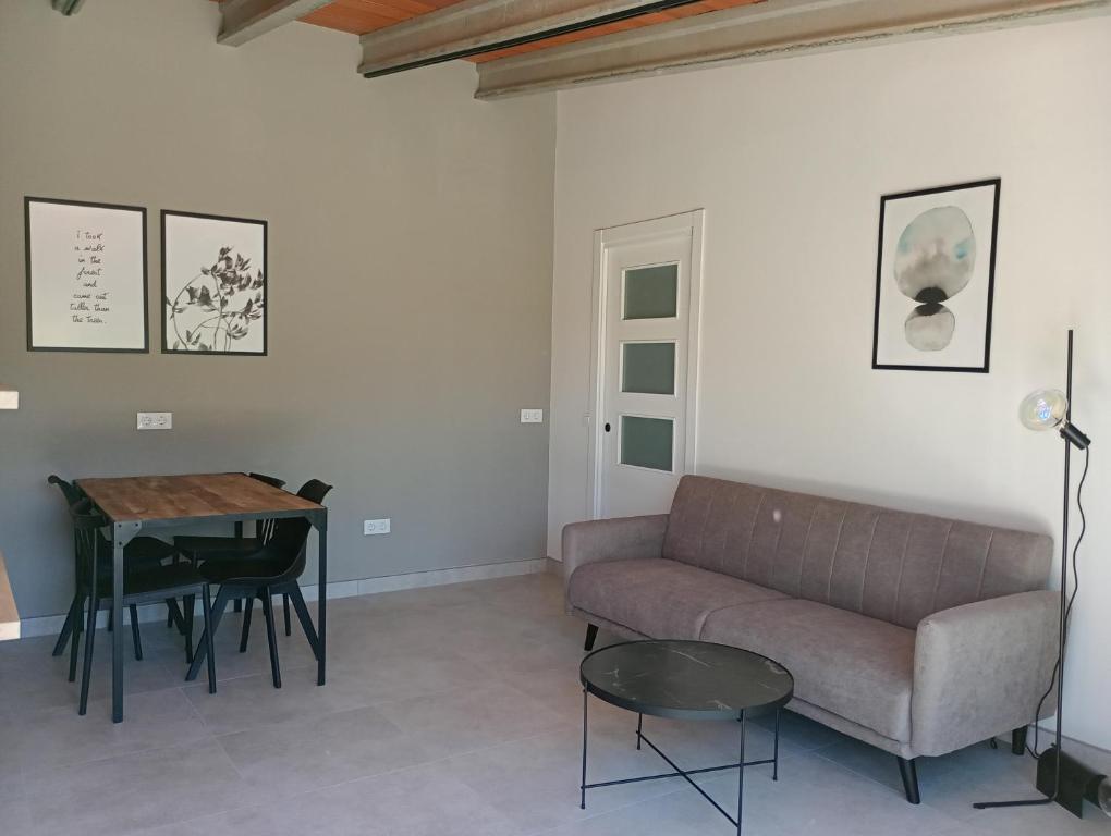 Posedenie v ubytovaní Allotjament Rural Solsona