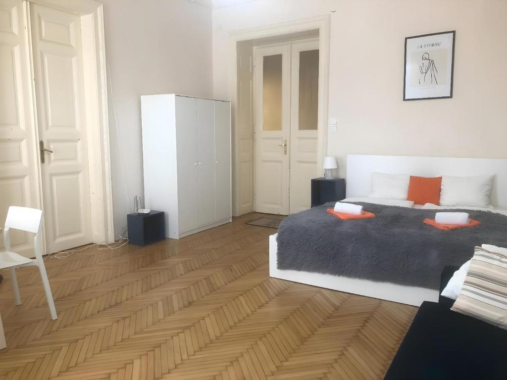 Chic Central Rooms 1066 Budapest, Zichy Jenő utca 40 kép - 1