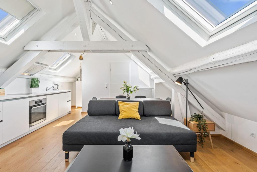 Elegant 3BR Home in Prime Limpertsberg Location - Apartment