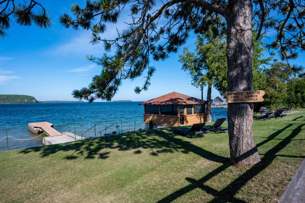 Pine Grove Resort photo
