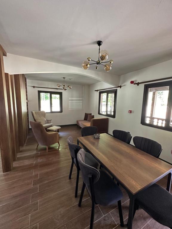 Posezení v ubytování Vadi Bungalow