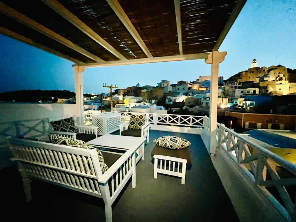 Balkon lub taras w obiekcie Traditional Cave Villa-Paradise & Prive Jacuzzi