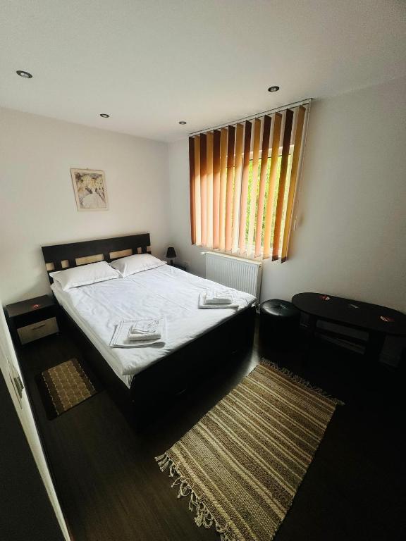 River Apartment - 