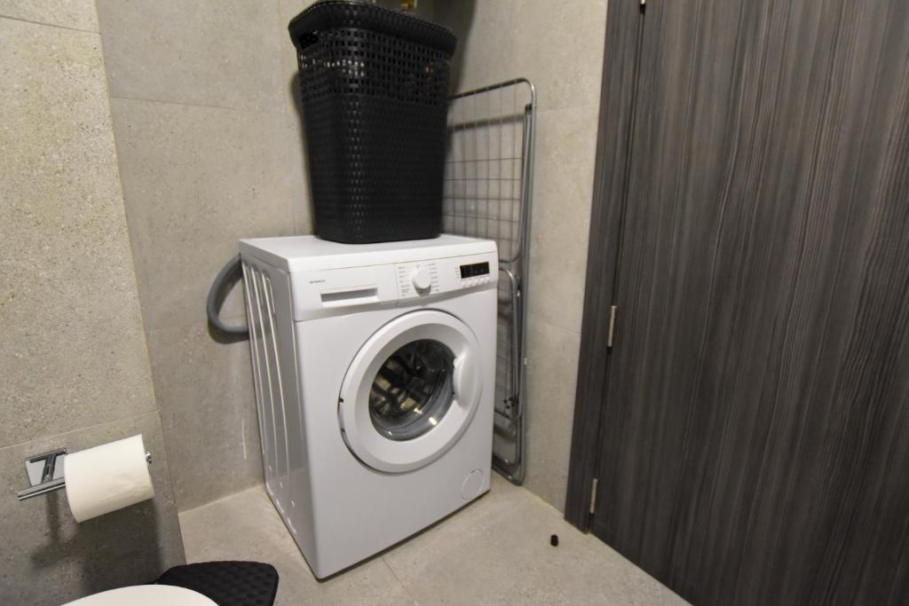 51HH Apartments - 12